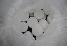 Calcium hypochlorite pellet
